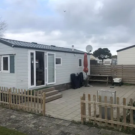 Strand Chalet Op Camping Duindoorn, Ijmuiden Aan Zee Campingplads